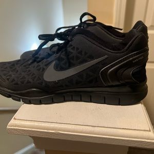 Nike Free Fit 2 Training Shoes Black. Women’s. Size 9